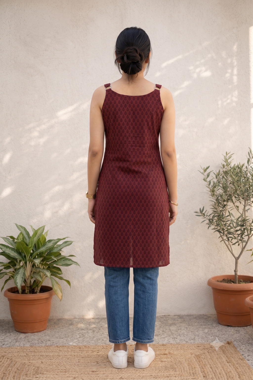 Maroon printed sleeveless cotton kurti